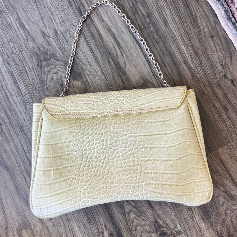 Vintage Crocodile-Embossed Chain Bag - Picture 5 of 7